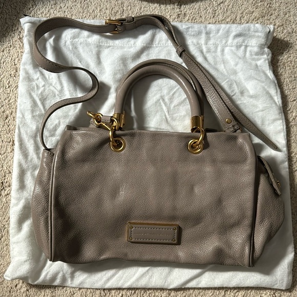Marc by Marc Jacobs taupe leather bag - Picture 1 of 8